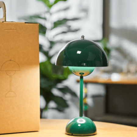 Dark Green Bud Table Lamp